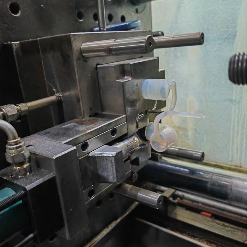 直通弯管铁氟龙FEP特殊材料耐高温耐腐蚀模具注塑模具厂注塑加工